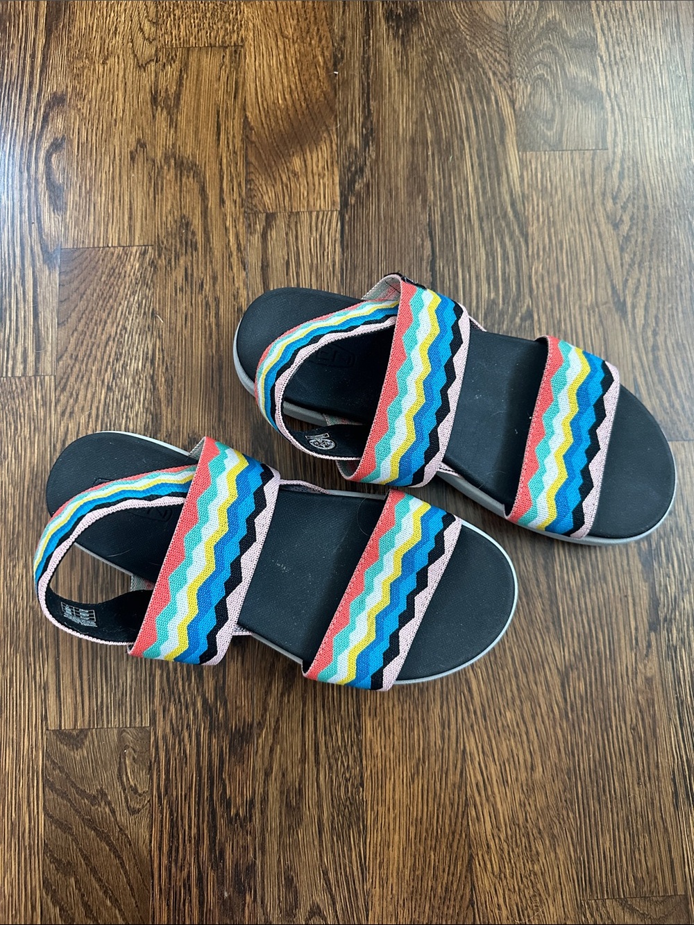 Keen Women’s Wave Strap Sandals - Black Footbed